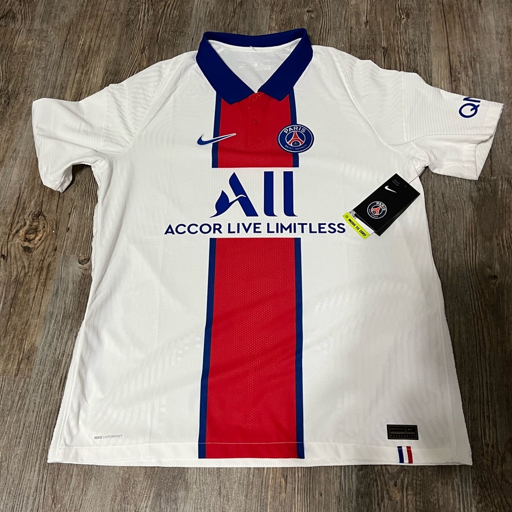 Nike PSG Soccer Jersey, Mens size XL (New) authentic version